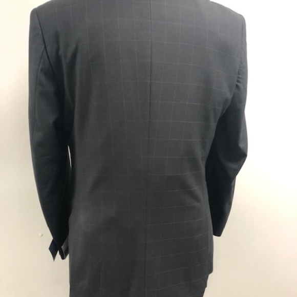 Suit - Picture 6 of 6